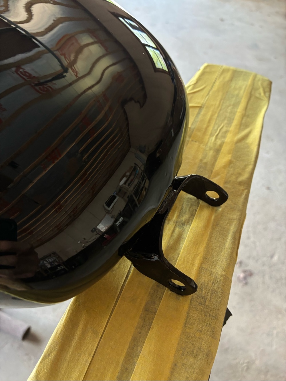 Harley sporster 1200 883 roadster gastank 4.5 gallon painted vivid black - Picture 10 of 10